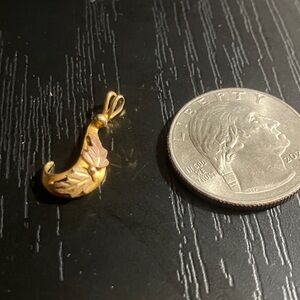 Elegant Gold and Brown Leaf Pendant
